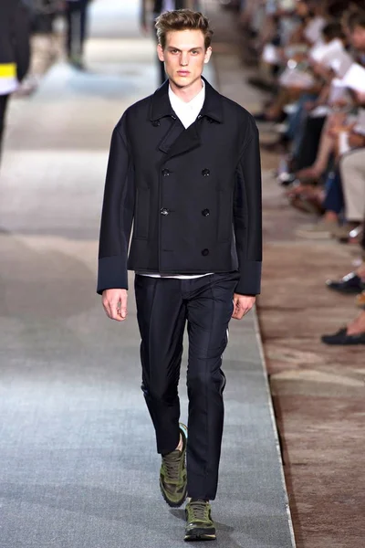 Look 31